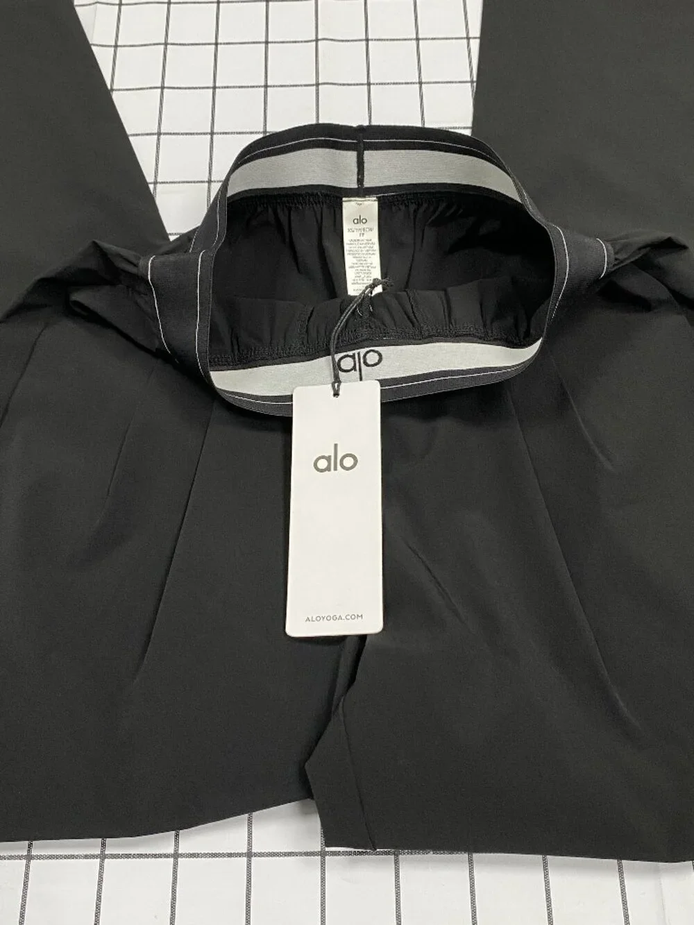 NWT🏷️ALO Yoga Suit Up Trouser Black Regular 30